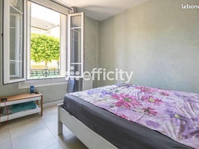 Maison 9 pièces 200 m²