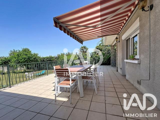 Maison 9 pièces 200 m²
