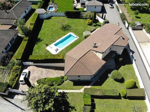 Maison 9 pièces 200 m²