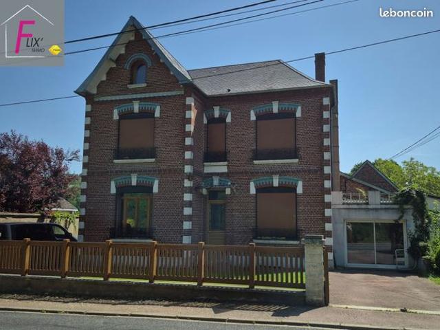 Maison 9 pièces 200 m²
