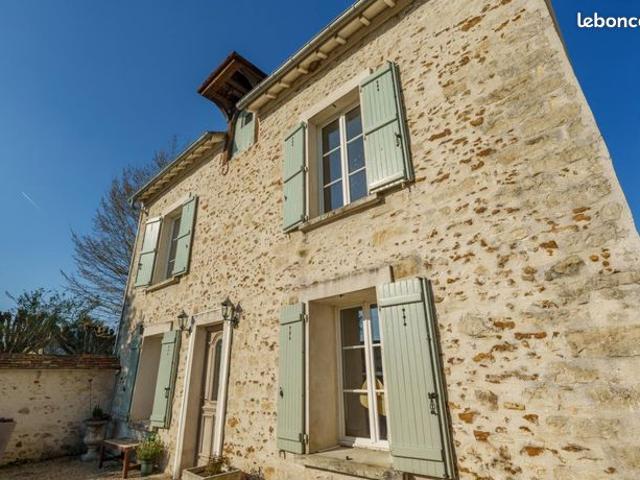 Maison 9 pièces 200 m²