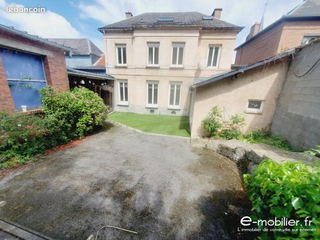 Maison 9 pièces 200 m²