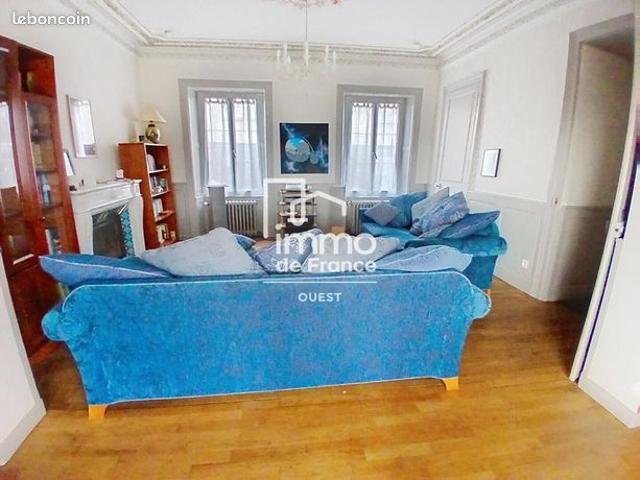 Maison 9 pièces 200 m²
