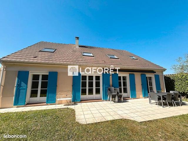 Maison 9 pièces 200 m²