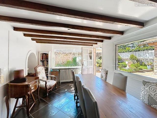 Maison 9 pièces 200 m²