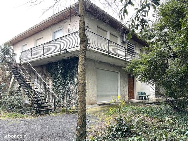 Maison 9 pièces 200 m²
