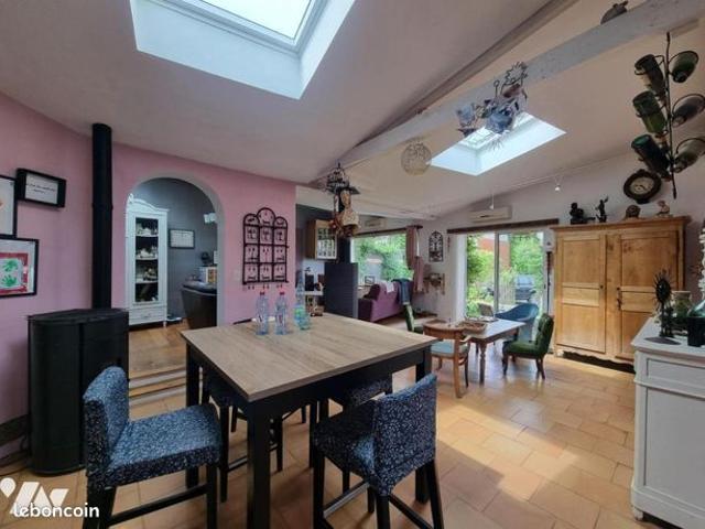 Maison 9 pièces 200 m²