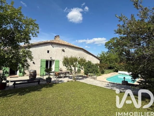 Maison 9 pièces 200 m²