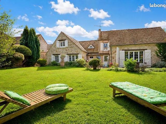 Maison 9 pièces 200 m²