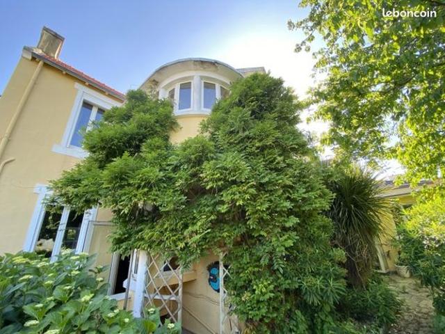 Maison 9 pièces 200 m²