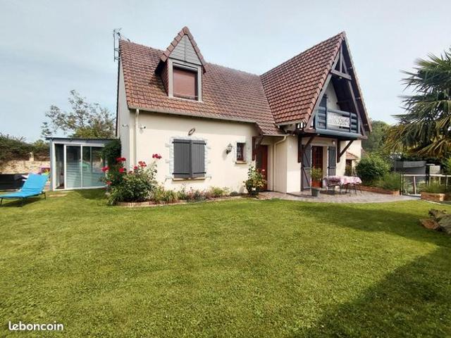 Maison 9 pièces 200 m²