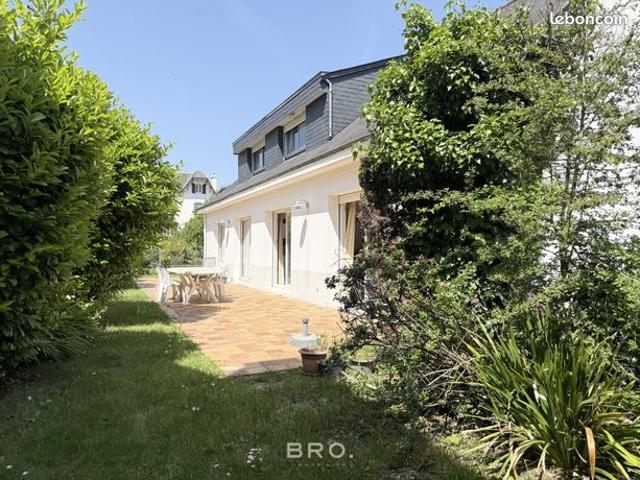Maison 9 pièces 200 m²