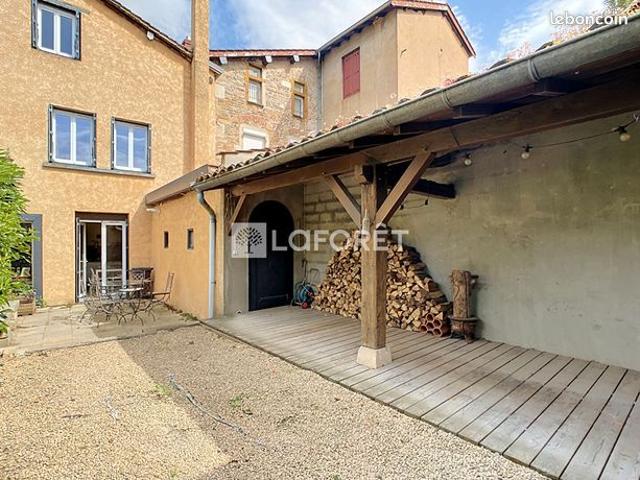 Maison 9 pièces 200 m²