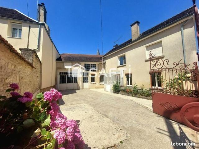 Maison 9 pièces 200 m²