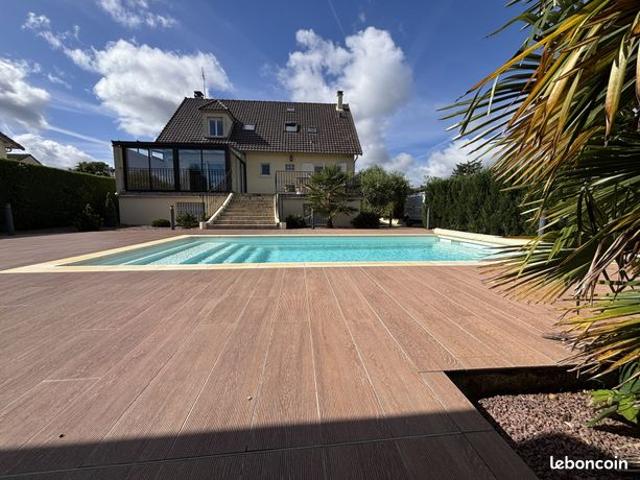 Maison 9 pièces 200 m²