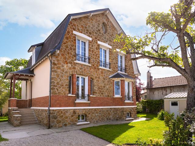 Maison 9 pièces 200 m²