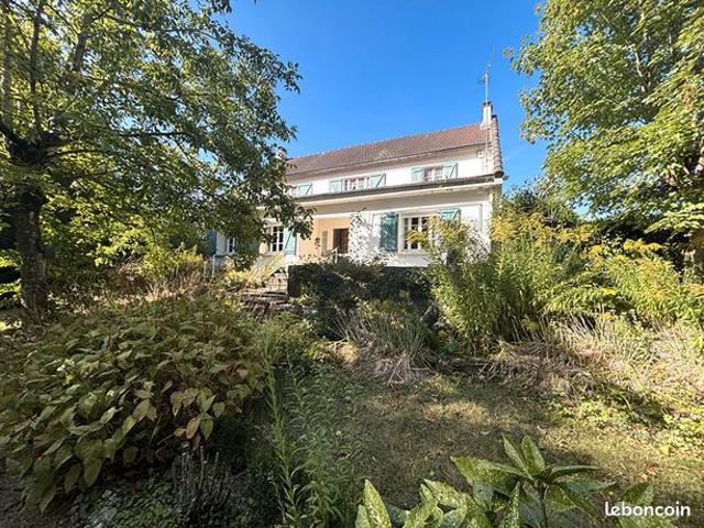 Maison 9 pièces 200 m²