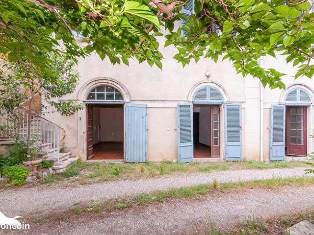 Maison 9 pièces 200 m²