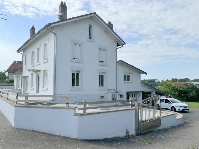 Maison 9 pièces 200 m²