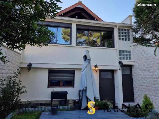 Maison 9 pièces 200 m²