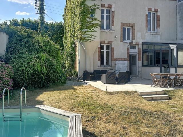 Maison 9 pièces 200 m²
