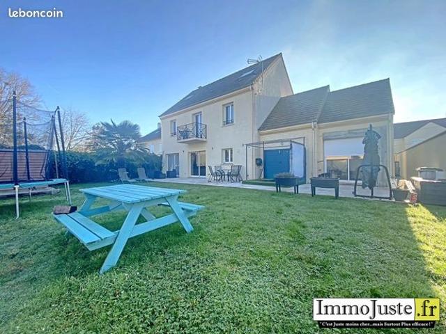 Maison 9 pièces 200 m²