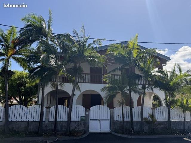 Maison 9 pièces 200 m²