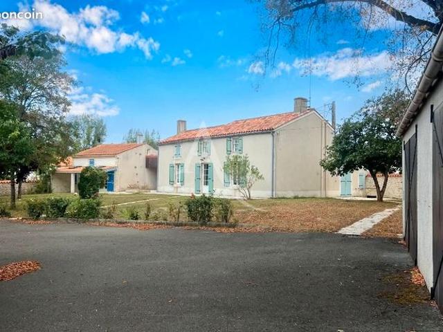 Maison 9 pièces 200 m²
