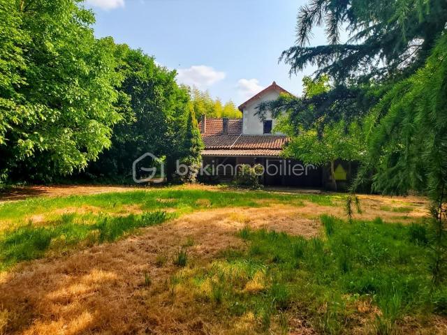 Maison 9 pièces 200 m²