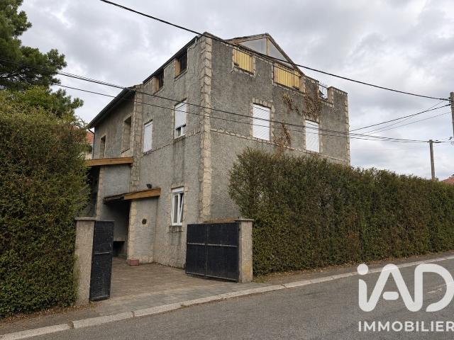 Maison 9 pièces 200 m²