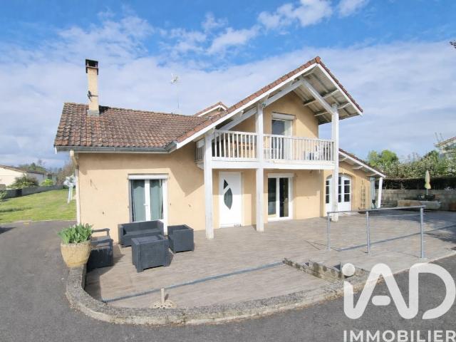 Maison 9 pièces 200 m²