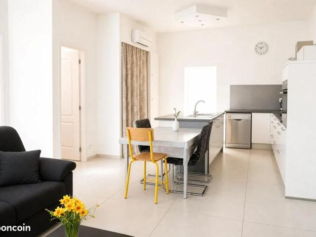 Maison 9 pièces 200 m²