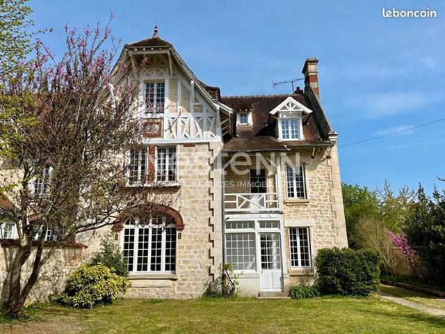 Maison 9 pièces 200 m²