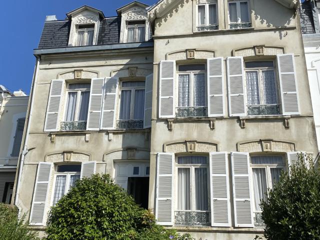 Maison 9 pièces 200 m²