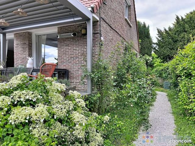Maison 9 pièces 200 m²