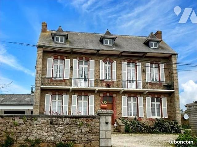 Maison 9 pièces 200 m²