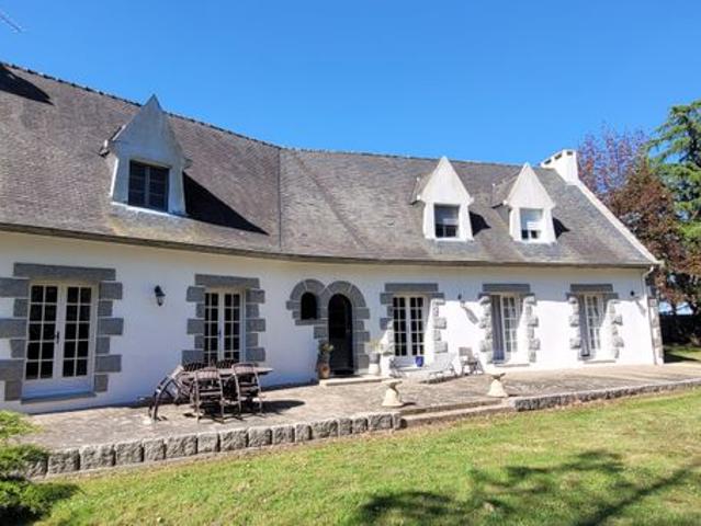 Maison 9 pièces 200 m²