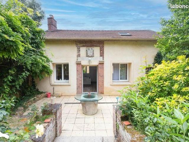 Maison 9 pièces 201 m²