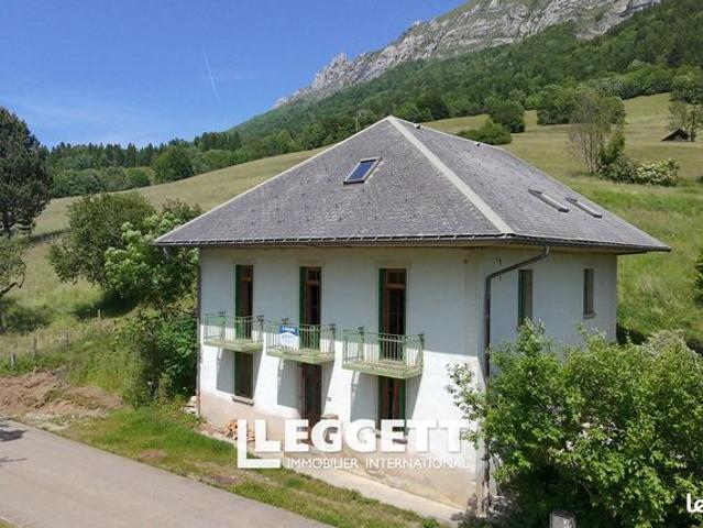 Maison 9 pièces 201 m²