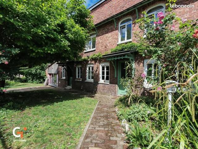 Maison 9 pièces 201 m²