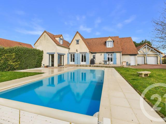 Maison 9 pièces 202 m²
