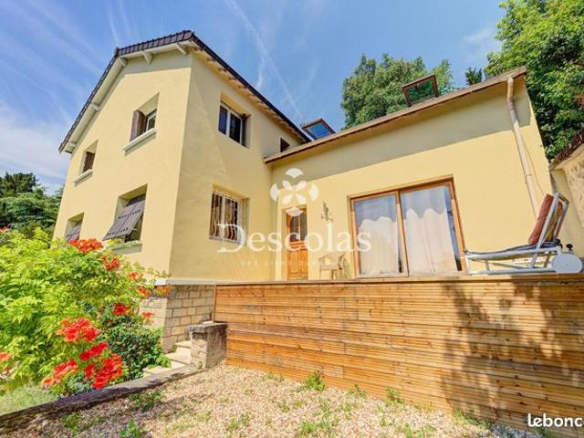 Maison 9 pièces 202 m²
