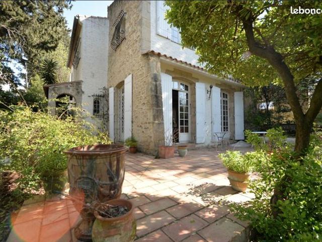 Maison 9 pièces 202 m²