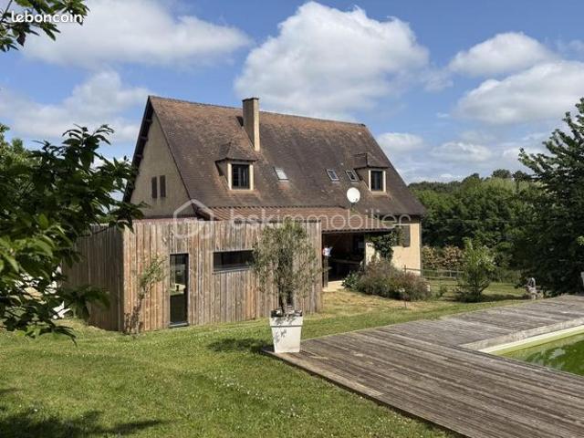 Maison 9 pièces 202 m²