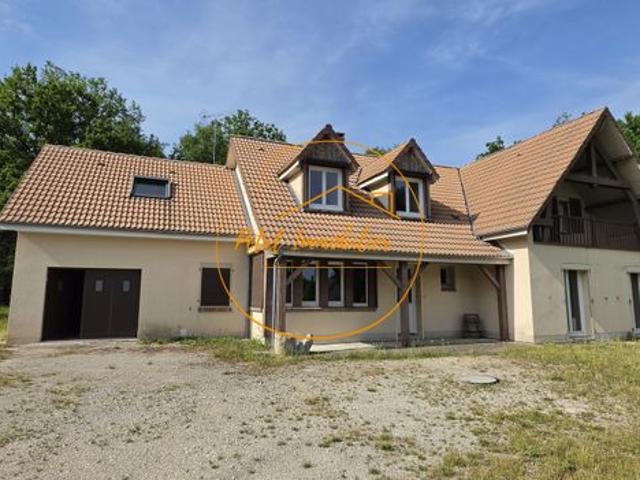 Maison 9 pièces 203 m²