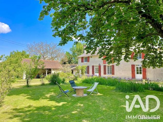 Maison 9 pièces 203 m²