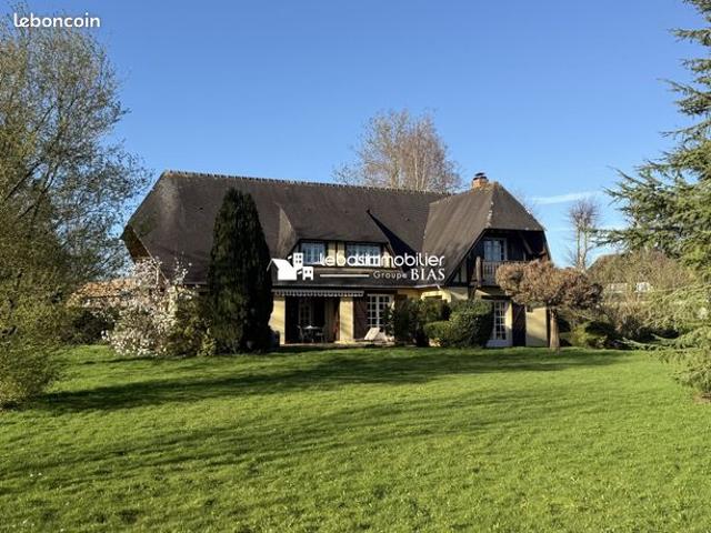 Maison 9 pièces 203 m²