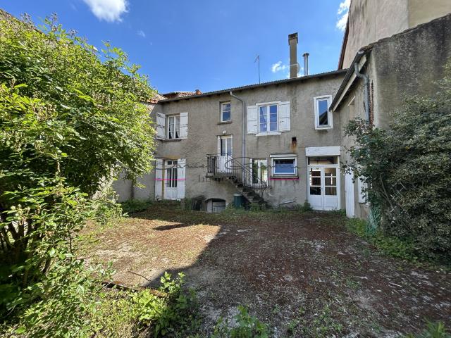 Maison 9 pièces 203 m²