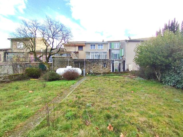 Maison 9 pièces 203 m²