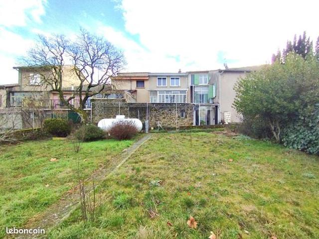 Maison 9 pièces 203 m²